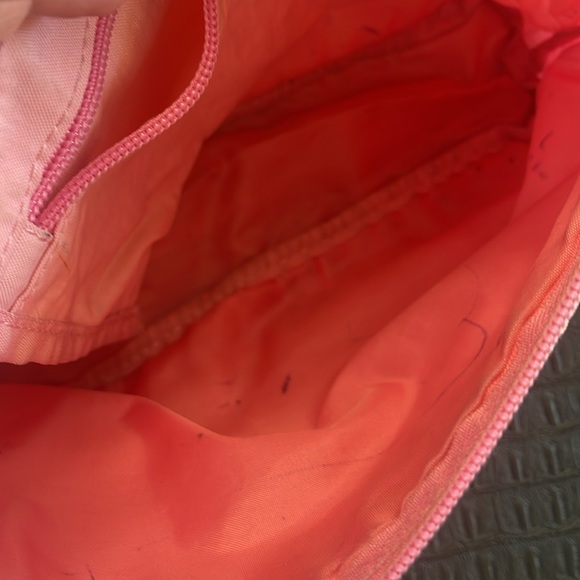 Kiwi Saint Tropez Pink Cosmetic Bag with Pleather Pink Handle -Silver Hardware - Picture 8 of 11